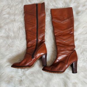 Latina's Brown leather knee-high boots